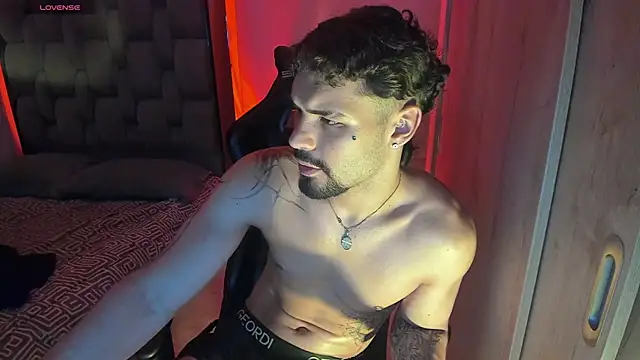 justin_lenox's Webcam Show