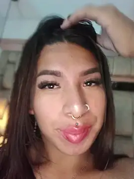 MeelFox Show in webcam