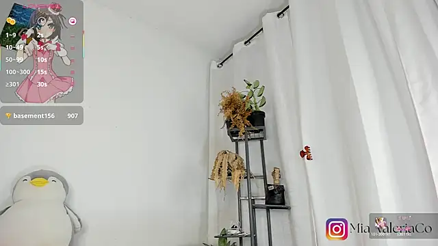 Živý XXX chat Mia-Valeria-