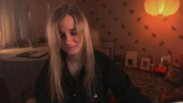 MiaSparkes' Live XXX Chat