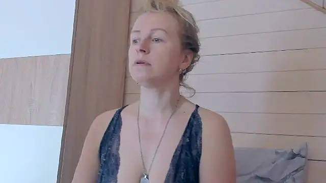 I_AM_MILF Live XXX Chat