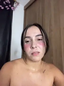 Scarlett05's Live XXX Chat