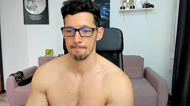 Chat XXX en directo de BrutusK08