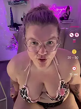 CurvyAnonymousGirl89 Live XXX-Chat