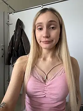 Pink_Kiss élő XXX-chatje