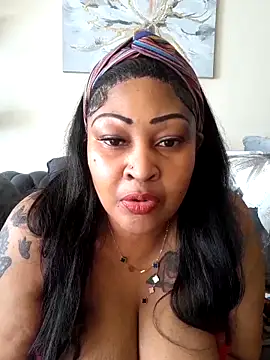 MONSTERTITS44DDD Pertunjukan Webcam