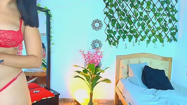 Miabunny___ Adlı Modelin Canlı XXX Sohbeti