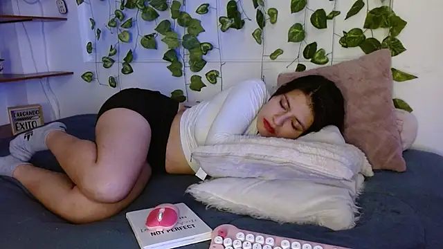 Jennal-Guerrero Live XXX-Chat