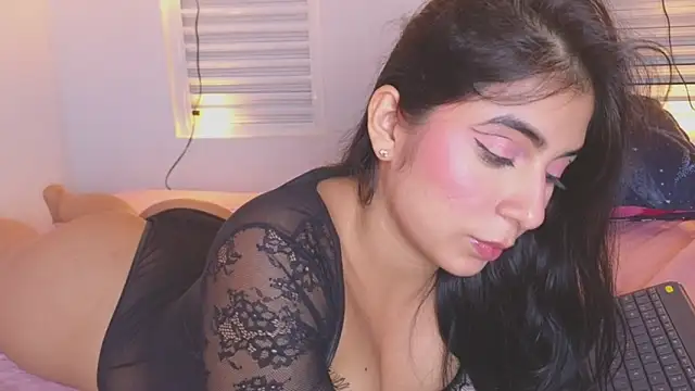 Chat +18 de VictoriaaLopez ao vivo