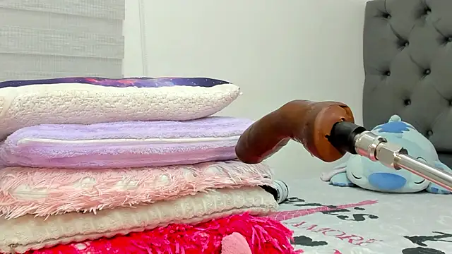 Elizabeth_18_ Adlı Modelin Canlı XXX Sohbeti
