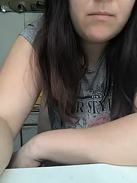 Milla-23 Chat XXX in diretta