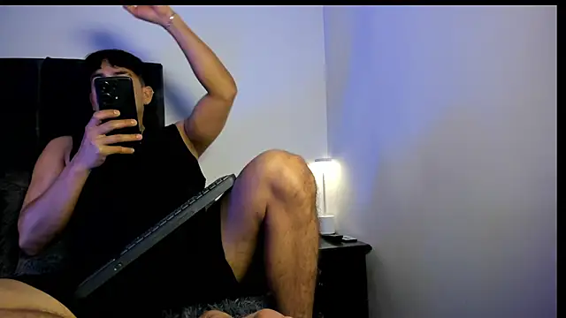 Bryan_Rossi Adlı Modelin Canlı XXX Sohbeti