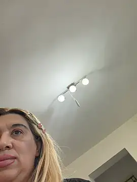 TheeaBlanco's Live XXX Chat