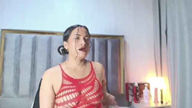 Chat +18 de AvaX_777 ao vivo