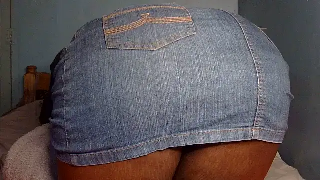 ThickprincessのライブXXXチャット