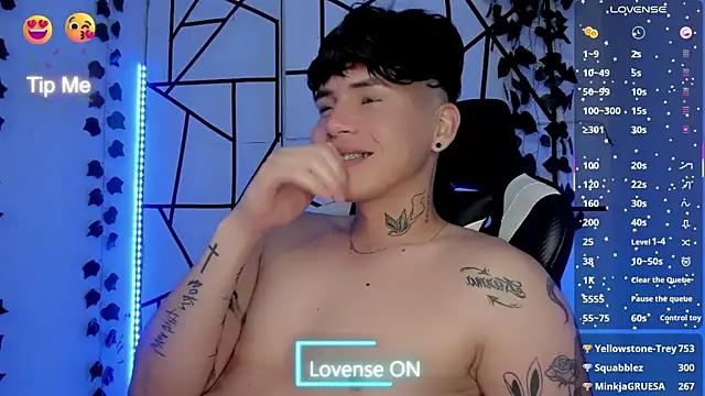 Tayson_Rivers Show in webcam