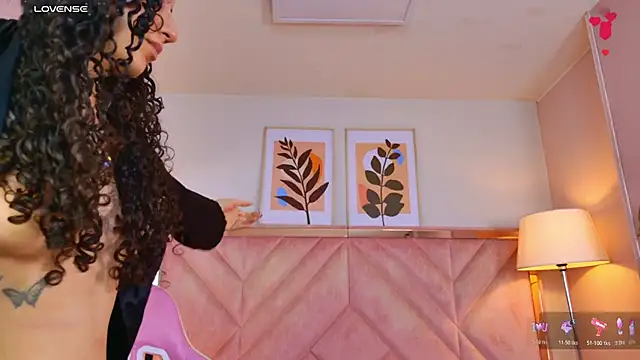 Chat +18 de DemiJones_ ao vivo