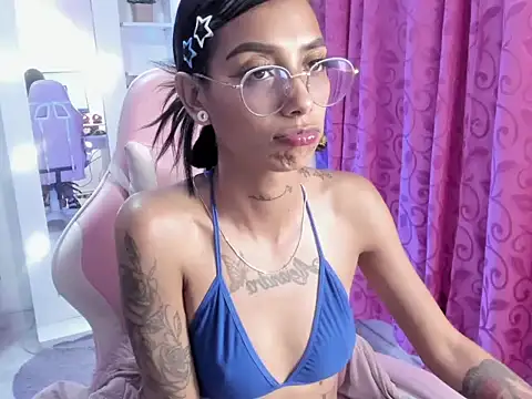 KarlaSlutSkinny__'s Live XXX Chat
