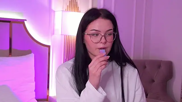 CindyMil's Live XXX Chat