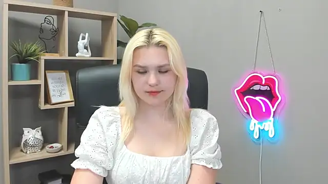 SweetLilyxo 라이브 XXX  채팅