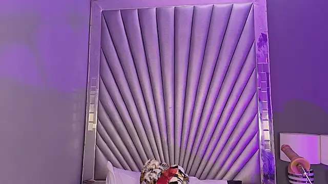 HatsaJones' Live XXX Chat