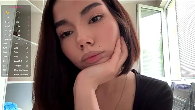 دردشة MarylnMonnier الجنسية المباشرة
