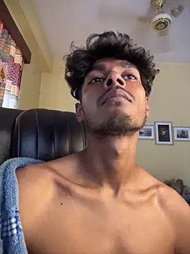 thecatfishh Adlı Modelin Canlı XXX Sohbeti