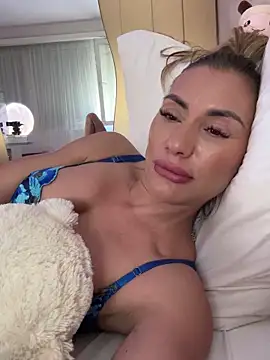 JullyBlair 라이브 XXX 채팅