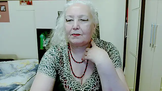 GrannyAlisa 网络视讯表演