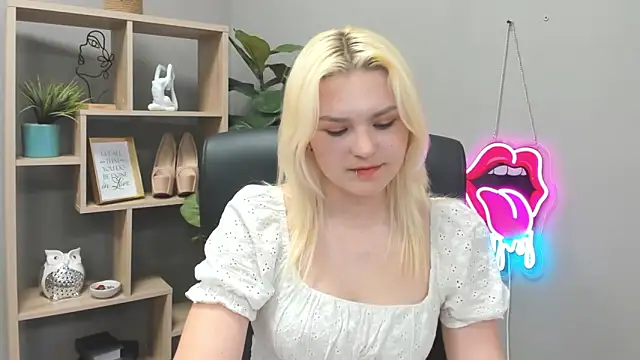 SweetLilyxo Live XXX-Chat