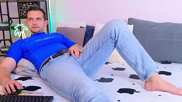 Jimmy_Doss: διαδικτυακό σόου στην κάμερα
