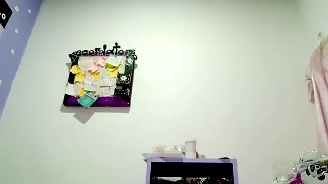 Živý XXX chat PetiteIvoryQueen19