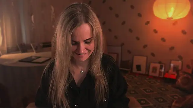 MiaSparkes Webcam Show