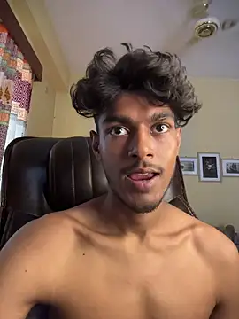 thecatfishh Adlı Modelin Canlı XXX Sohbeti