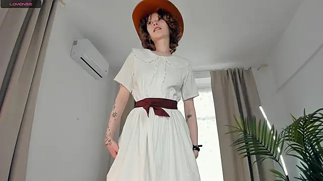 EstellaZion's Live XXX Chat