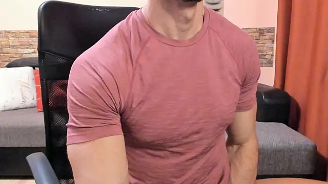 HotHunkTrainer: απευθείας συνομιλία ΧΧΧ