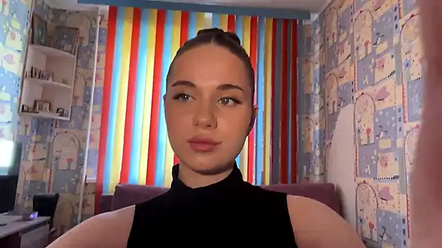Miss_Blessnythn Webbikameraesitys