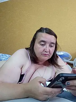 LiluHot webcam show
