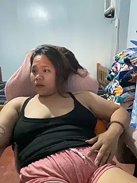Živý XXX chat _UrSingleMamiBella_