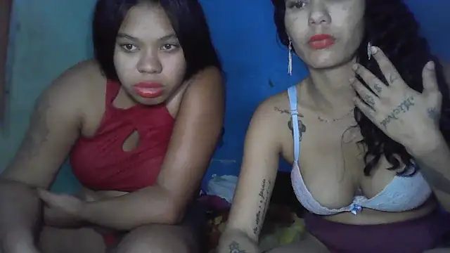 Chatroom XXX en direct de thasmyni