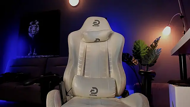 uptomatty Chat XXX live