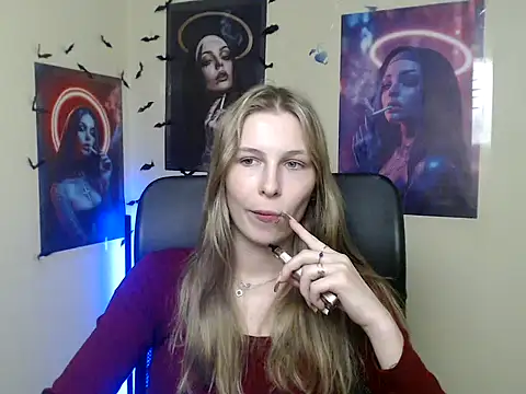 StrangerGi's Live XXX Chat