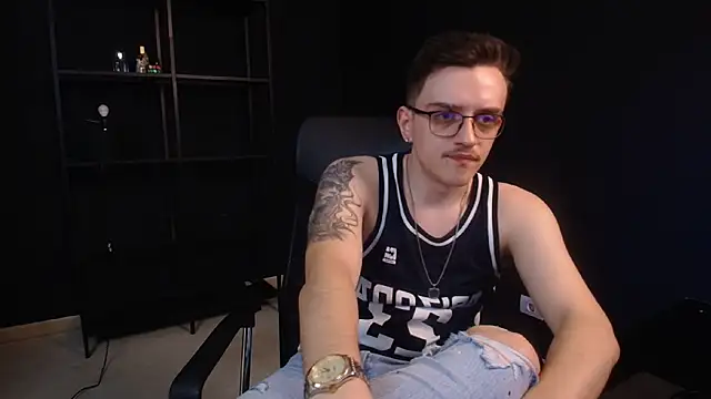 FelixStarkk – Naživo XXX chat