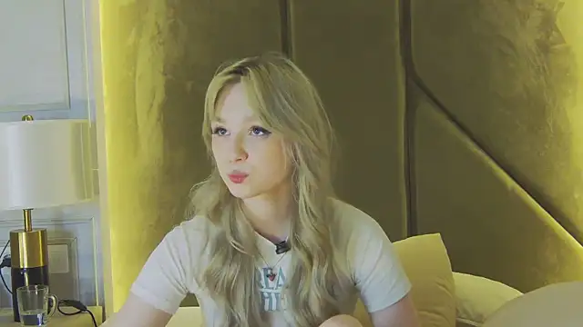 Shy_Barbie's Live XXX Chat