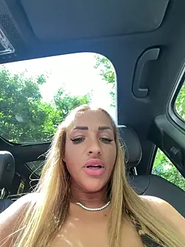 LovingBlondie's Live XXX Chat