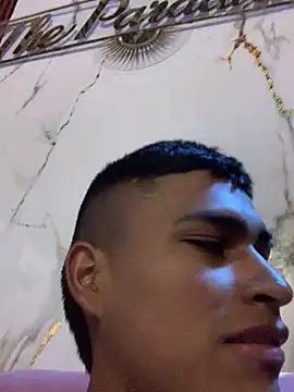 Emiliano_Reyes' Webcam Show
