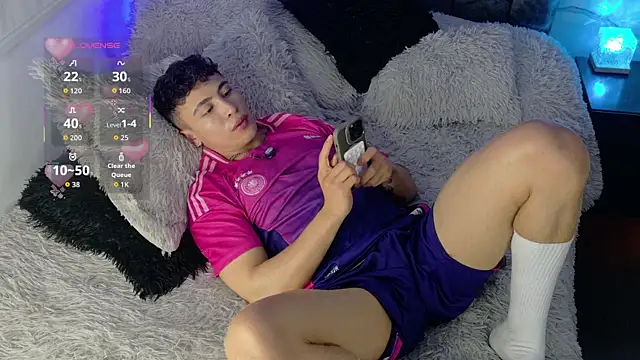 Saimonvela Adlı Modelin Web Kamerası Şovu