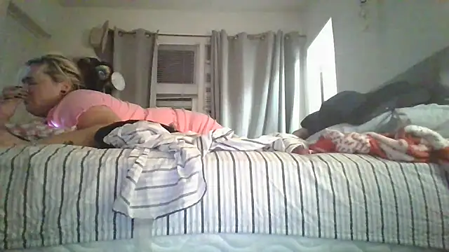 ajsin7 Show in webcam