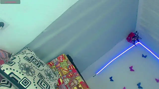 Show de Perla_Hotcortes na webcam