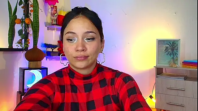 alisson_zafiro_'s Live XXX Chat